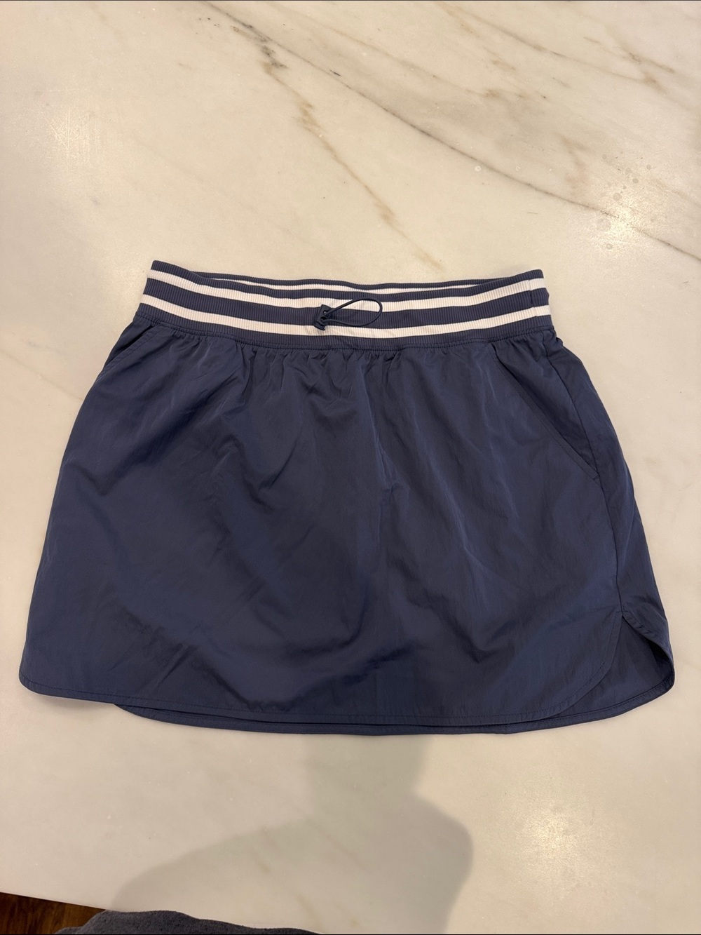Offline by Aerir Striped-Waist Navy Athletic Mini Skirt Size Medium